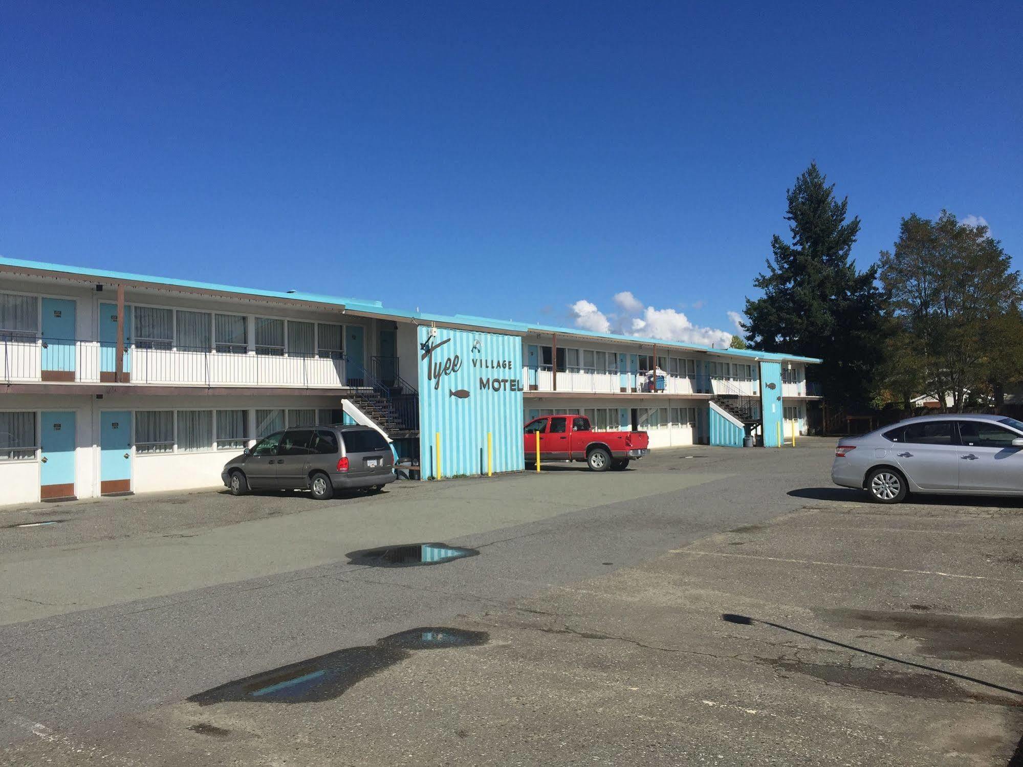Tyee Village Motel بورت ألبيرني المظهر الخارجي الصورة